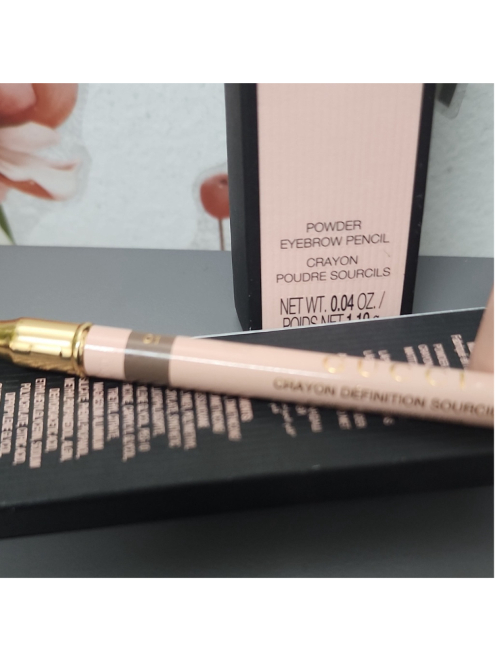 Gucci Crayon Définition Sourcils 01 Taupe Powder Eyebrow Pencil Natural 0.04 oz - Picture 6 of 7